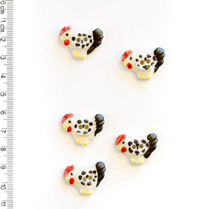 L135 White Chickens Buttons